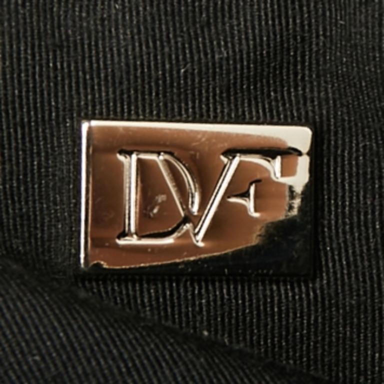 Diane von Furstenberg Blaue Leder Schultertasche im Angebot 4