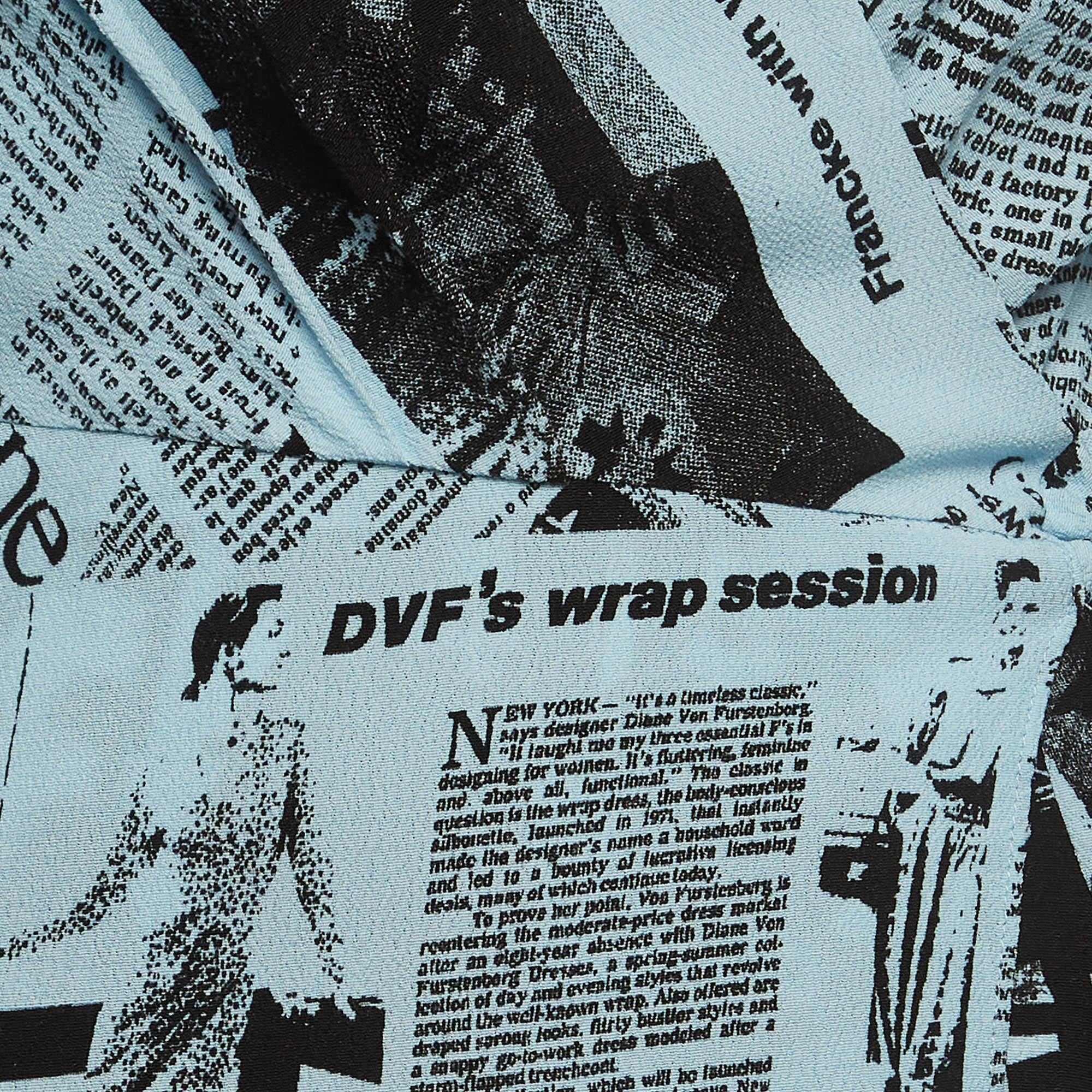 Diane Von Furstenberg Blue Newspaper Crepe Printed Wrap Dress S In New Condition In Dubai, Al Qouz 2