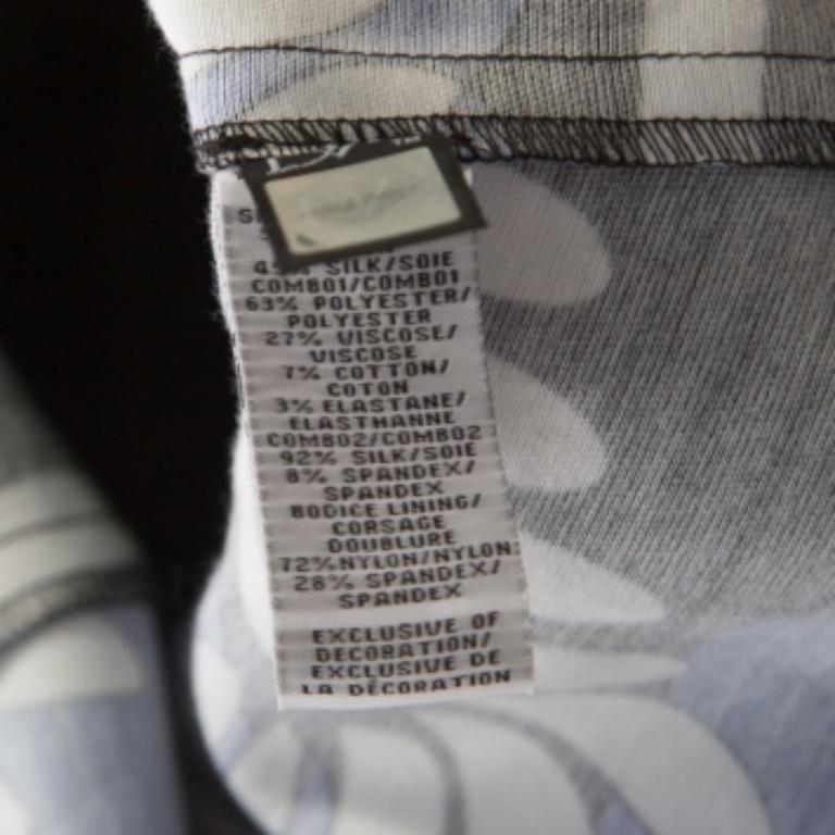 Diane von Furstenberg Vestido Sita Azul Estampado Mezcla Algodón Seda L en Bueno estado para la venta en Dubai, Al Qouz 2