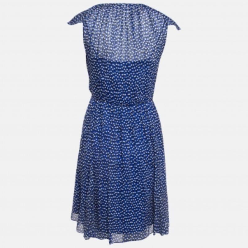 Diane von Furstenberg Mini vestido con volantes y cuello en V de seda estampada azul XS en Bueno estado para la venta en Dubai, Al Qouz 2