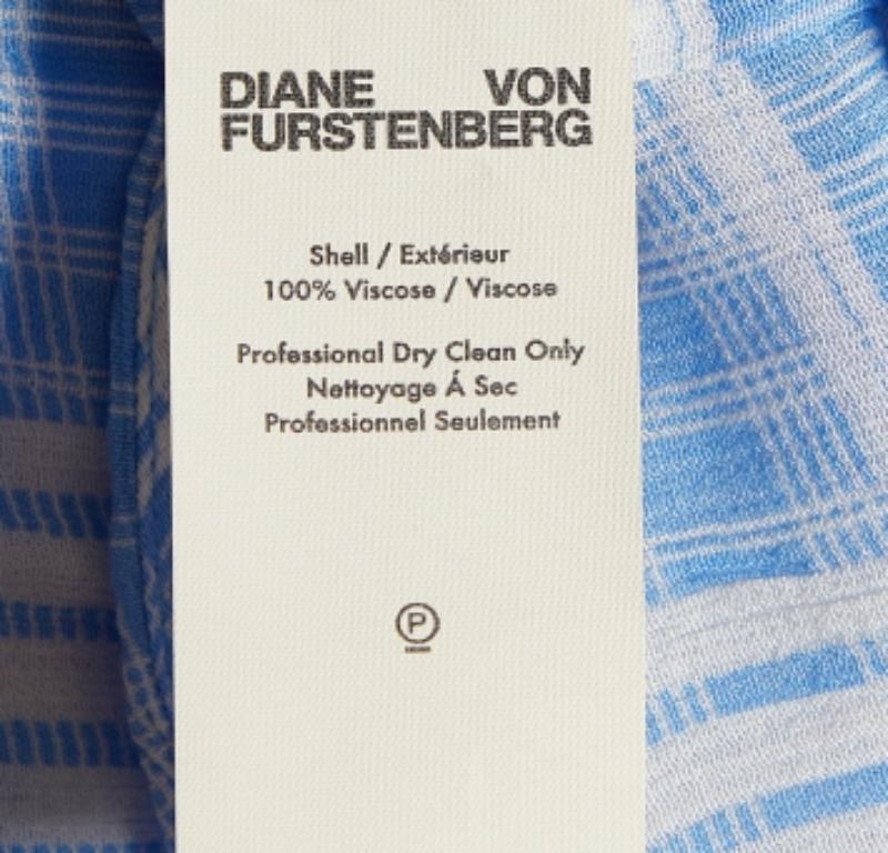 Le camicie sono una parte indispensabile del guardaroba, quindi questo marchio ti propone una creazione versatile ed elegante. È stato realizzato con materiali di qualità in una tonalità versatile. La camicia è caratterizzata da elementi firmati e