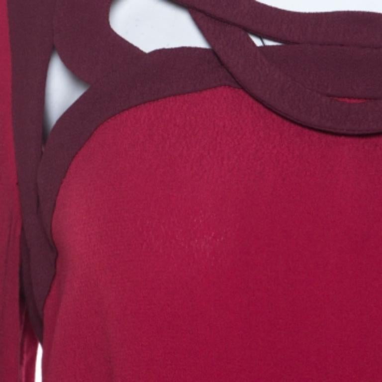 Diane von Furstenberg Burgundy Crepe Cut Out Neck Detail Belted Jadey Dress S Pour femmes en vente