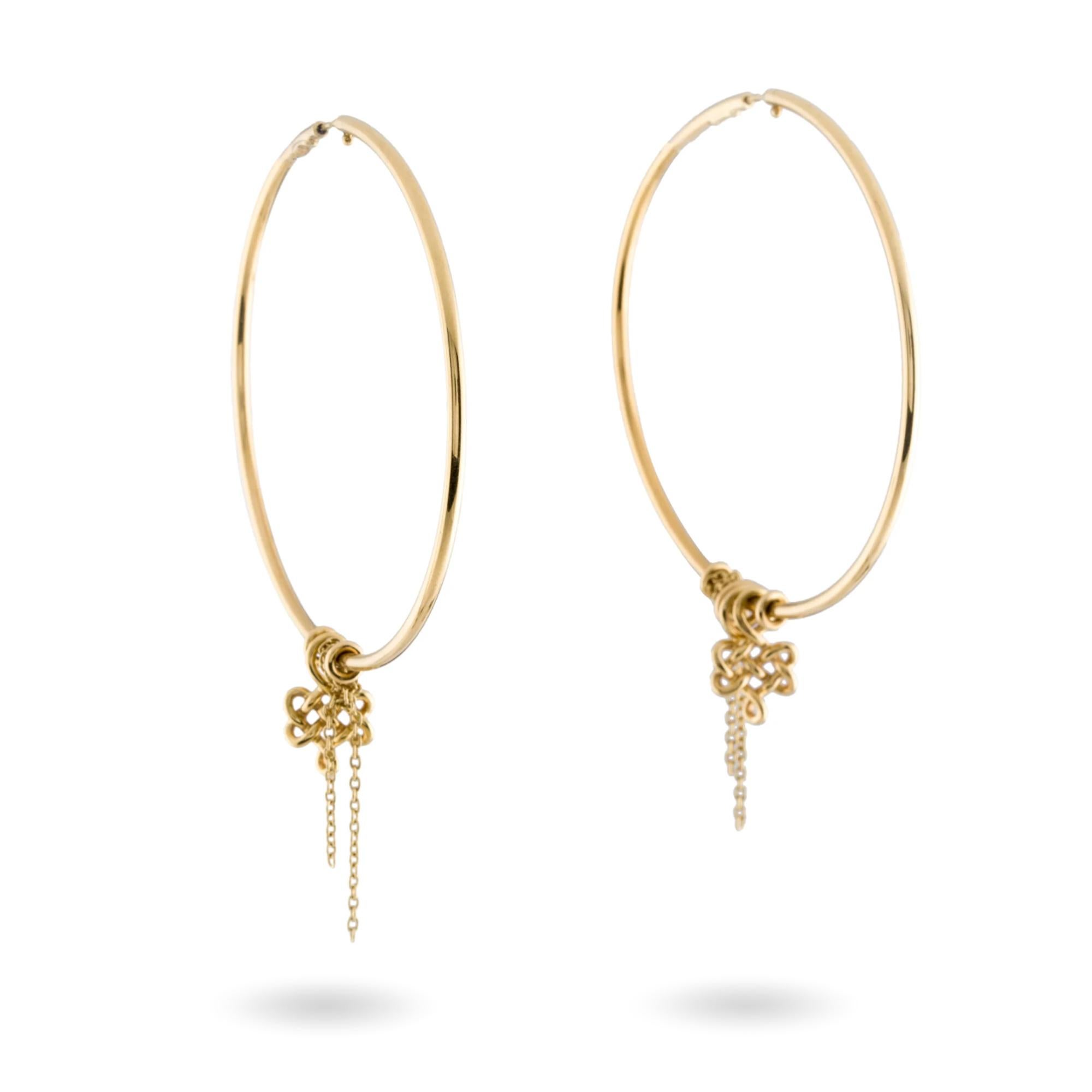 Diane von Furstenberg by H. Stern Orecchini a cerchio con charm a nodi in 18 carati in vendita 1