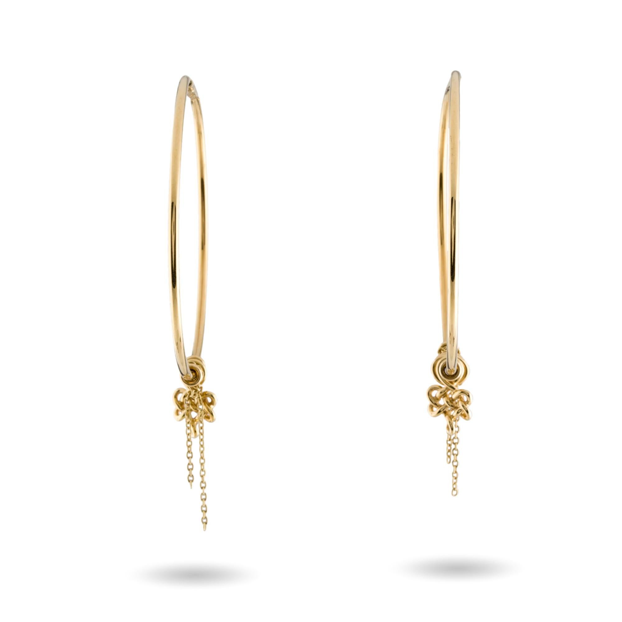Diane von Furstenberg by H. Stern Orecchini a cerchio con charm a nodi in 18 carati in vendita 2