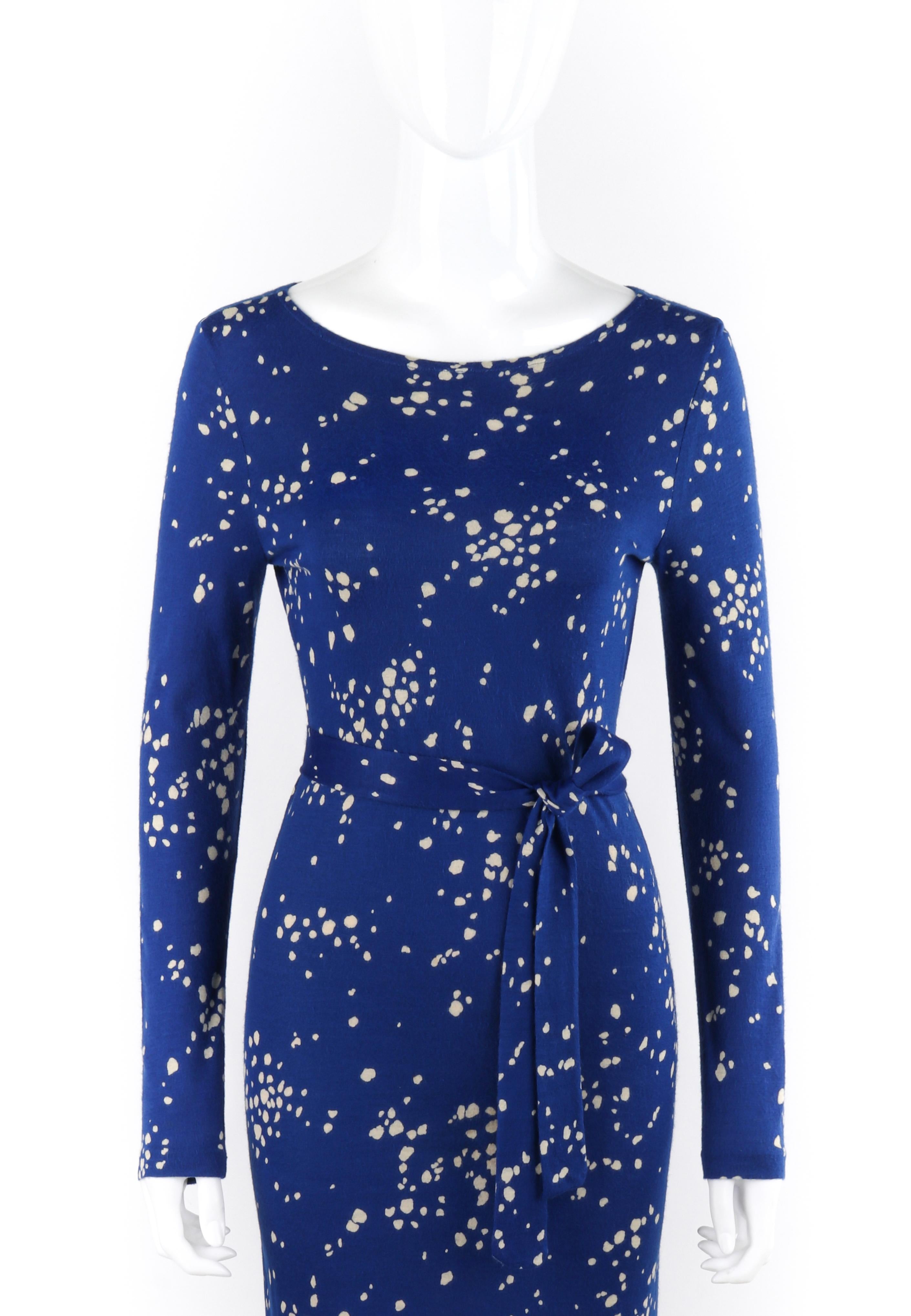 DIANE Von FURSTENBERG c.1970's Blue White Speckled Belted Long Sleeve Dress In Good Condition In Thiensville, WI