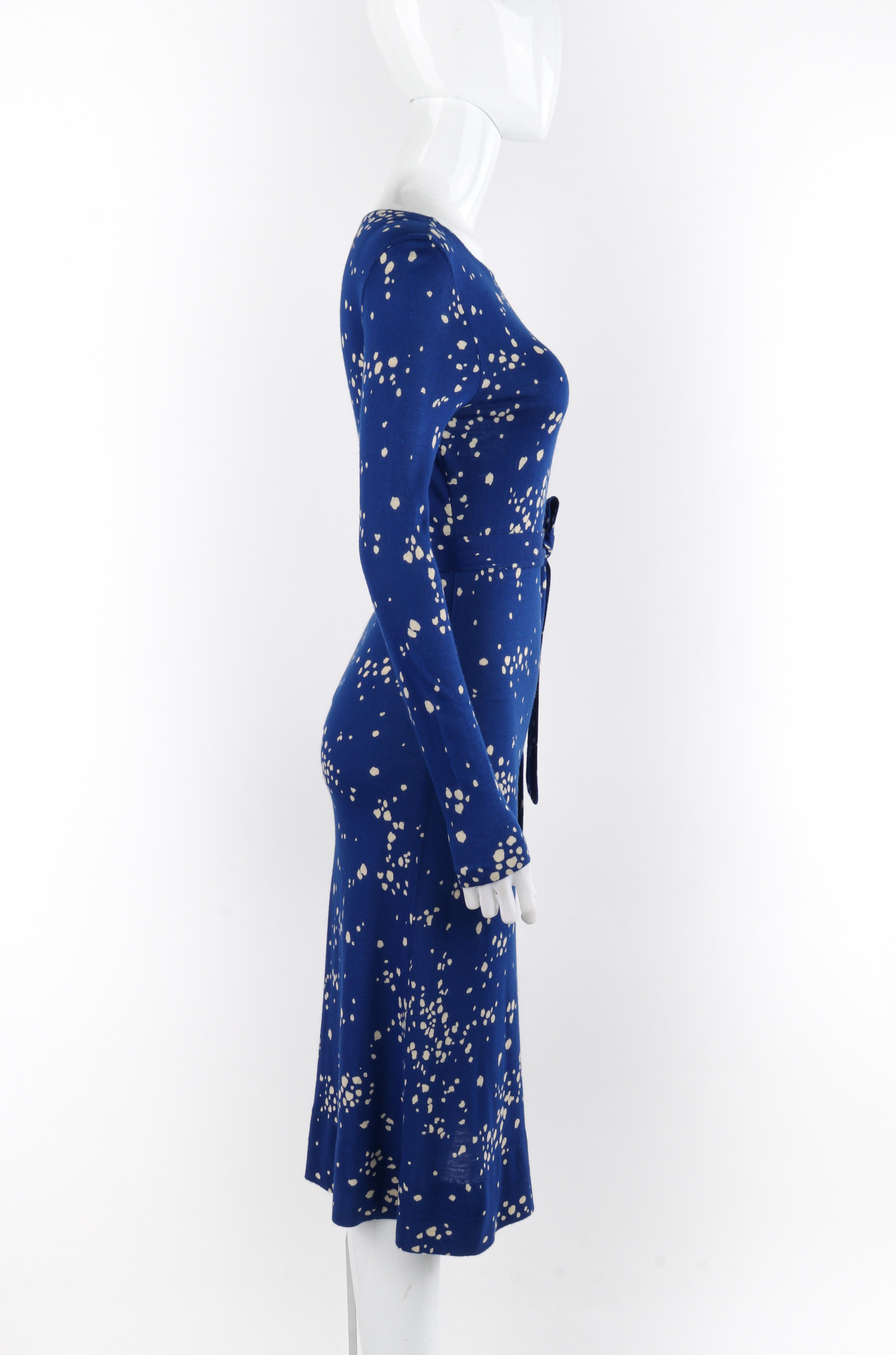 Women's DIANE Von FURSTENBERG c.1970's Blue White Speckled Belted Long Sleeve Dress
