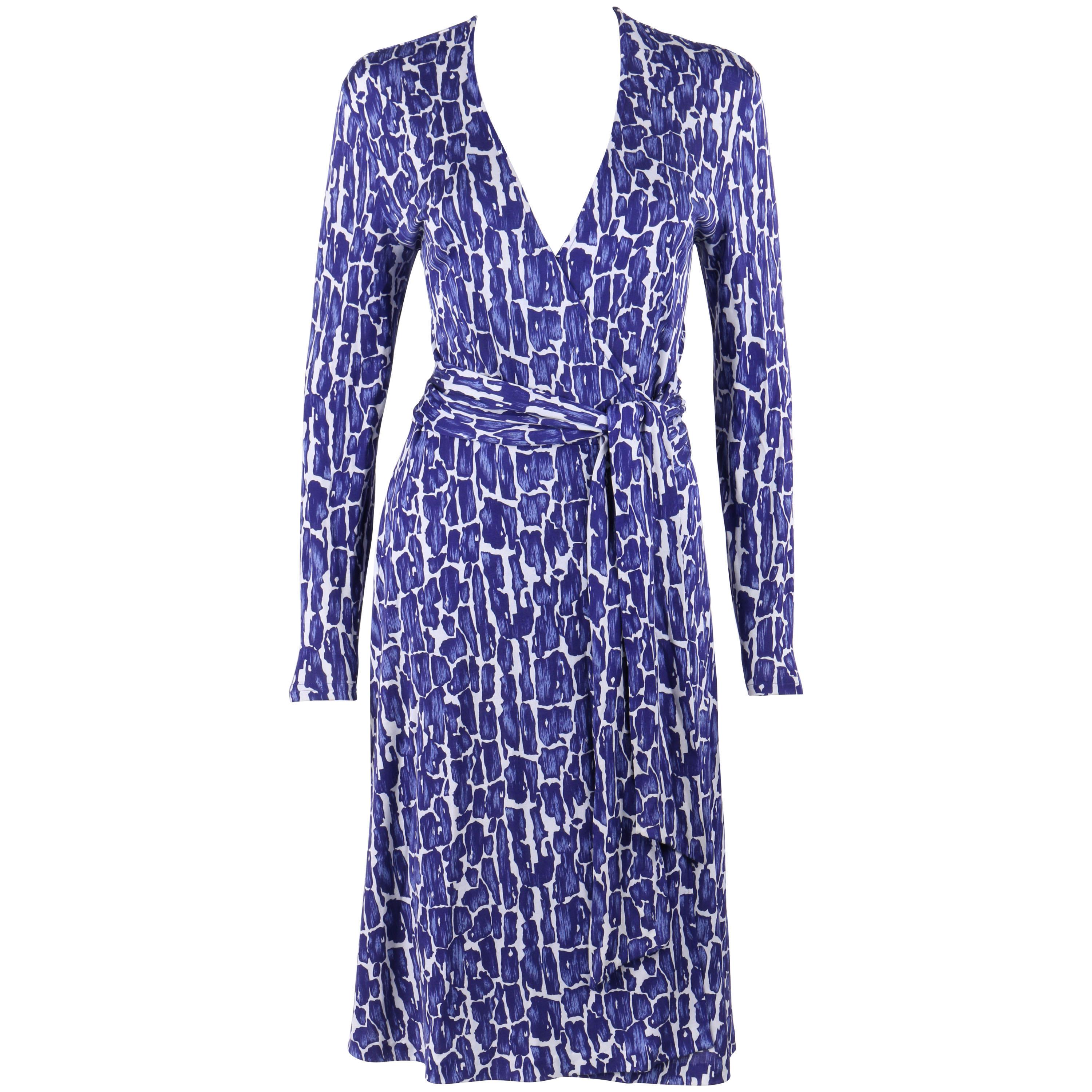 DIANE von FURSTENBERG c.1990's Silk Jersey Abstract Print Blue White Wrap Dress