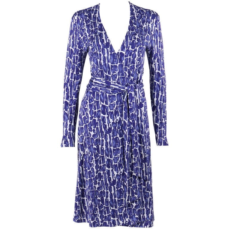 DIANE von FURSTENBERG c.1990's Silk Jersey Abstract Print Blue White Wrap  Dress at 1stDibs | diane von furstenberg dionise abstract silk dress, wrap  dress diane von furstenberg, diane von furstenberg blue dress