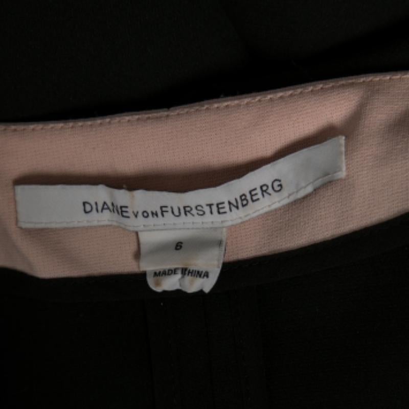 Diane von Furstenberg - Robe Katherine en crêpe et tweed à empiècements colorés M État moyen - En vente à Dubai, Al Qouz 2
