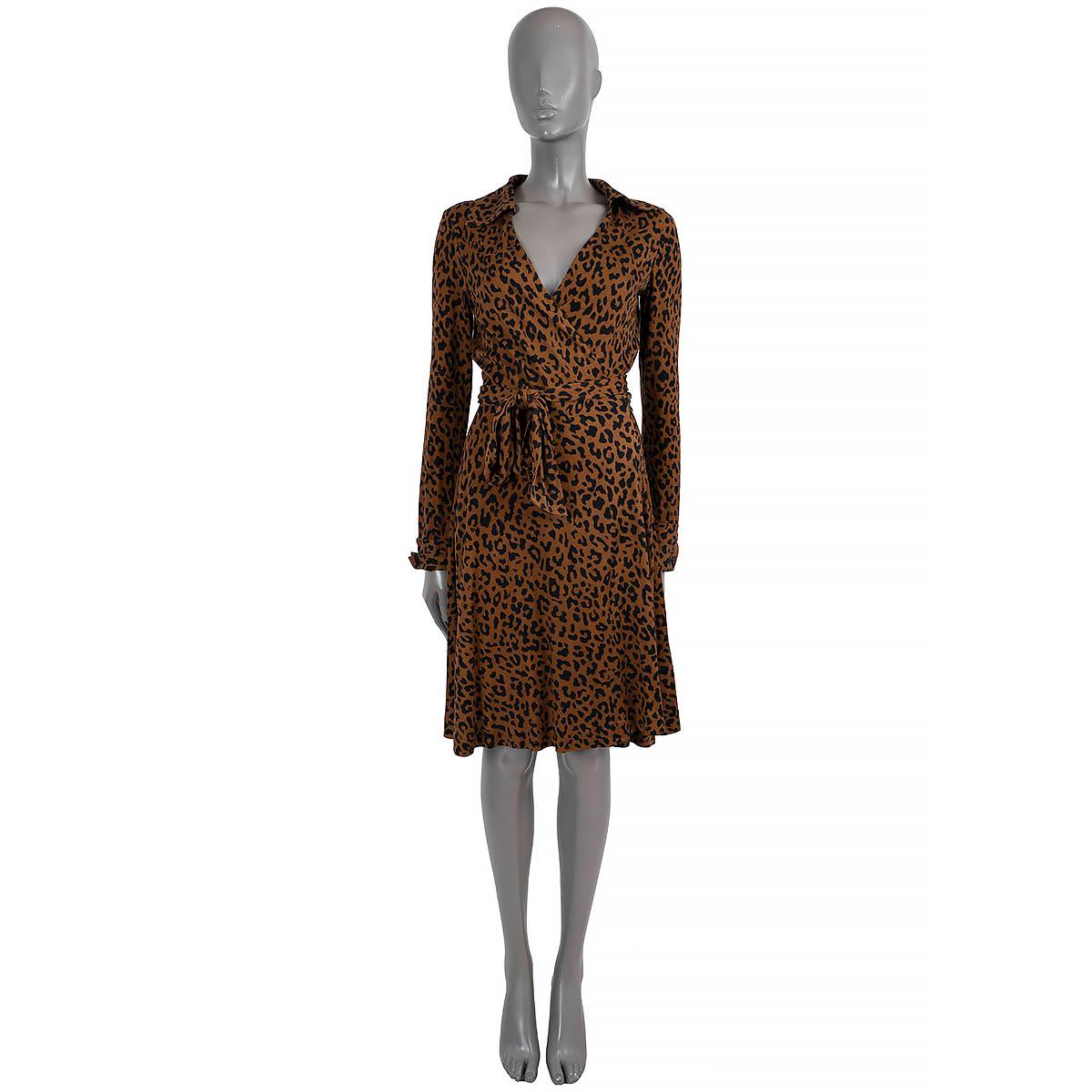 DIANE VON FURSTENBERG DVF brown silk JEANNE LEOPARD WRAP Dress 6 S In Excellent Condition For Sale In Zürich, CH