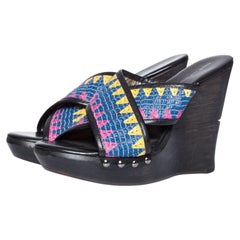 Diane von Furstenberg, Ethnic platform wedges