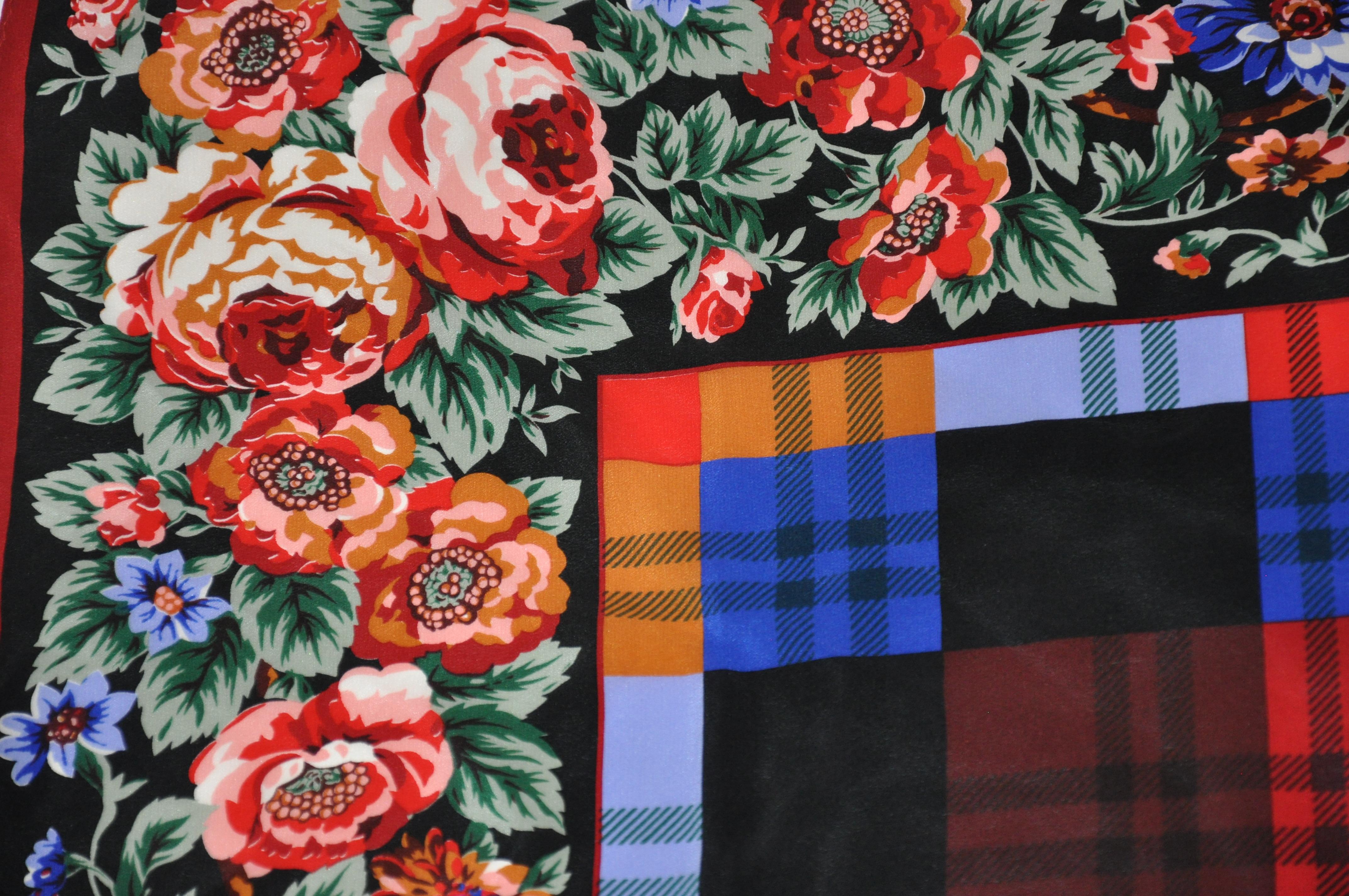 Diane Von Furstenberg - Écharpe en soie « Floral & Multi Plaid » Bon état - En vente à New York, NY