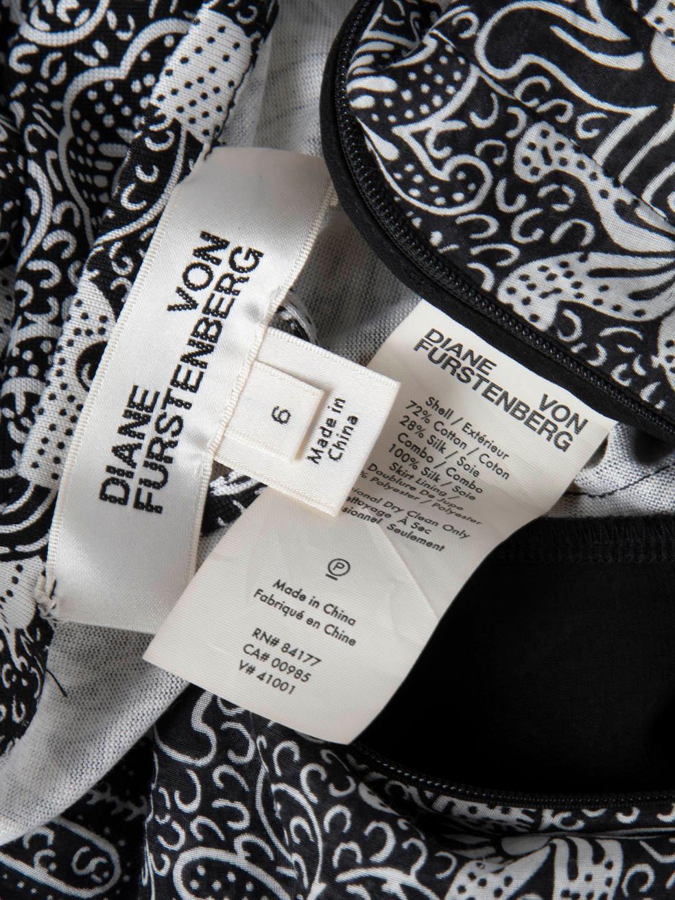 Diane von Furstenberg Robe longue sans manches à motif floral Taille M Excellent état - En vente à London, GB