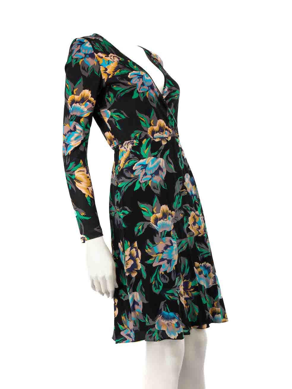 CONDITION is Very good. Hardly any visible wear to the dress is evident on this used Diane Von Furstenberg designer resale item.
 
 
 
 Details
 
 
 Multicolour
 
 Silk
 
 Wrap dress
 
 Floral print
 
 Front tie fastening
 
 Long sleeves
 
 V-neck
