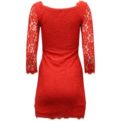 Mini-Kleid von Diane von Fürstenberg mit Reißverschluss vorne aus rotem Polyester und Spitze