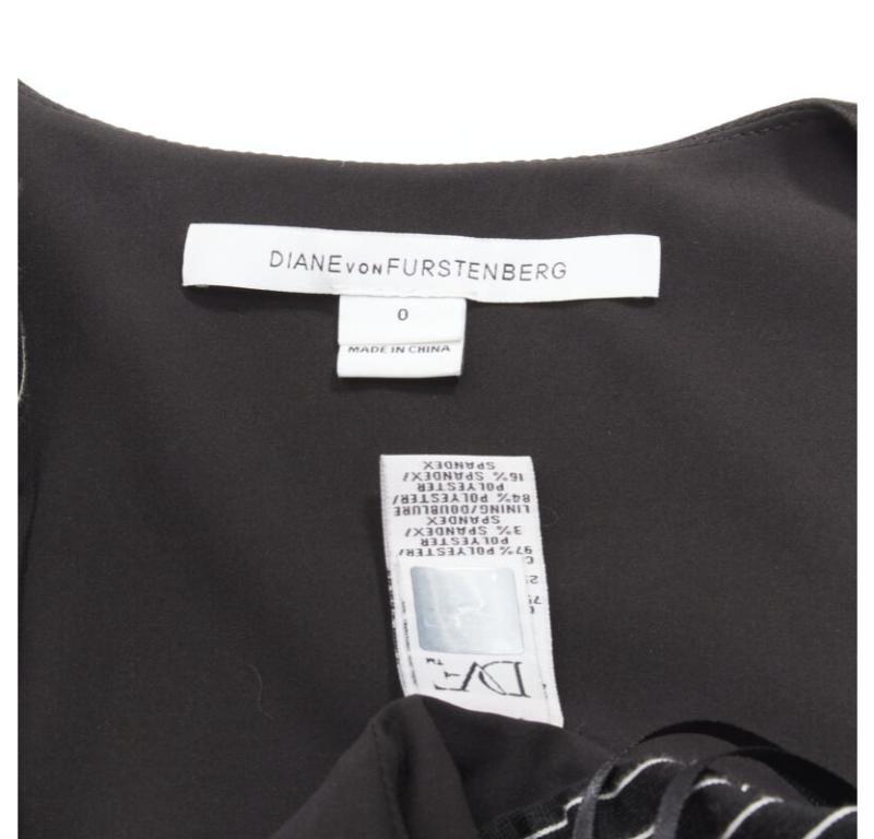DIANE VON FURSTENBERG Gilet Dress black white vertical pinstripes dress US0 XS For Sale 5