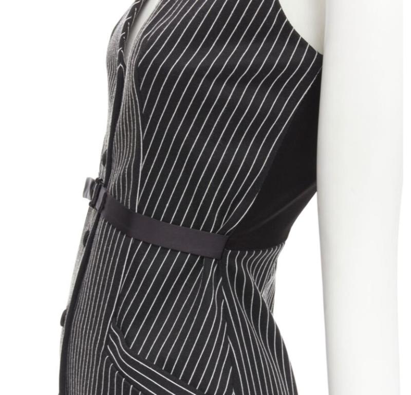 DIANE VON FURSTENBERG Gilet Dress black white vertical pinstripes dress US0 XS
Reference: JACG/A00028
Brand: Diane von Furstenberg
Material: Polyamide, Blend
Color: Black, White
Pattern: Pinstriped
Closure: Button
Extra Details: Elongated gilet