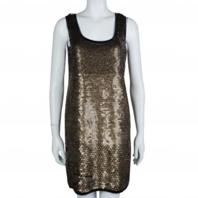 Robe sans manches Diane von Furstenberg ornée de sequins dorés M Bon état - En vente à Dubai, Al Qouz 2