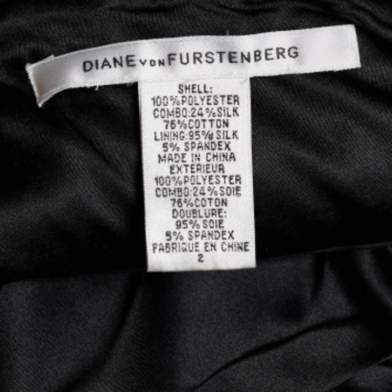 Diane von Furstenberg Grey Sequined Ariba Bodycon Dress S Bon état - En vente à Dubai, Al Qouz 2