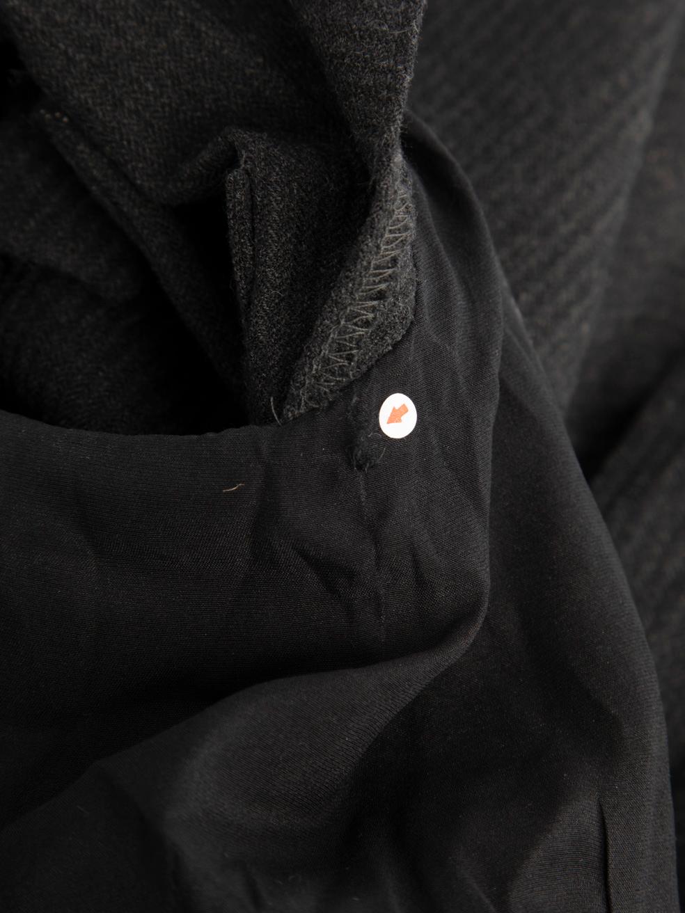 Diane Von Furstenberg - Robe portefeuille grise en laine longueur genou, taille M en vente 2