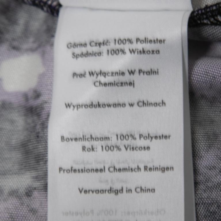 Diane von Furstenberg Jersey & Krepp Langärmeliges Asymmetrisches Midikleid S im Zustand „Gut“ im Angebot in Dubai, Al Qouz 2