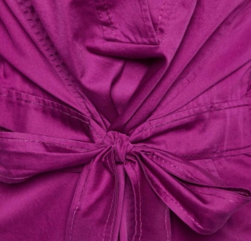 Diane von Furstenberg - Vestito Diane Furstenberg XL in cotone magenta con dettagli a cravatta In condizioni buone in vendita a Dubai, Al Qouz 2