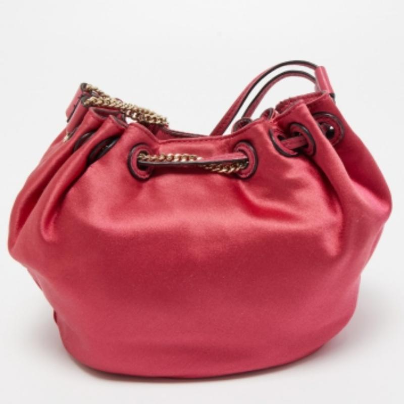 Diane von Furstenberg Mini bolso de mano con cordón Love Power de satén magenta en Bueno Estado en Dubai, Al Qouz 2