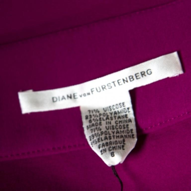 Diane von Furstenberg Minifalda con cremallera lateral elástica magenta M en Bueno estado para la venta en Dubai, Al Qouz 2