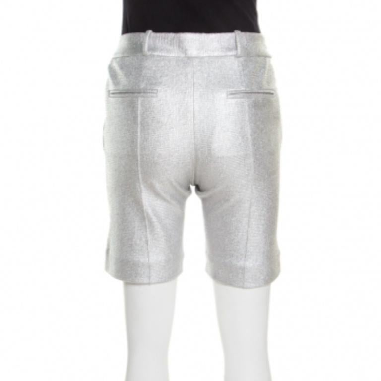 These shorts from Diane von Furstenberg will look just right with a white blazer or a collar shirt and a belt. The metallic silver creation is tailored from quality fabrics and styled with pockets, belts loops and front fastening.