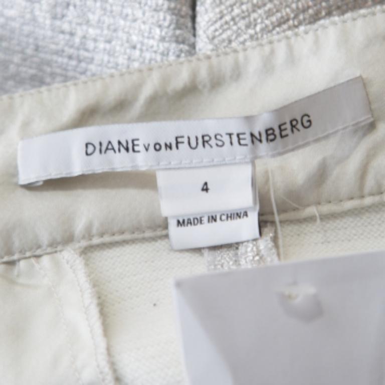Diane von Furstenberg Metallic Silver Silk Lined New Boymuda Shorts S im Angebot 2