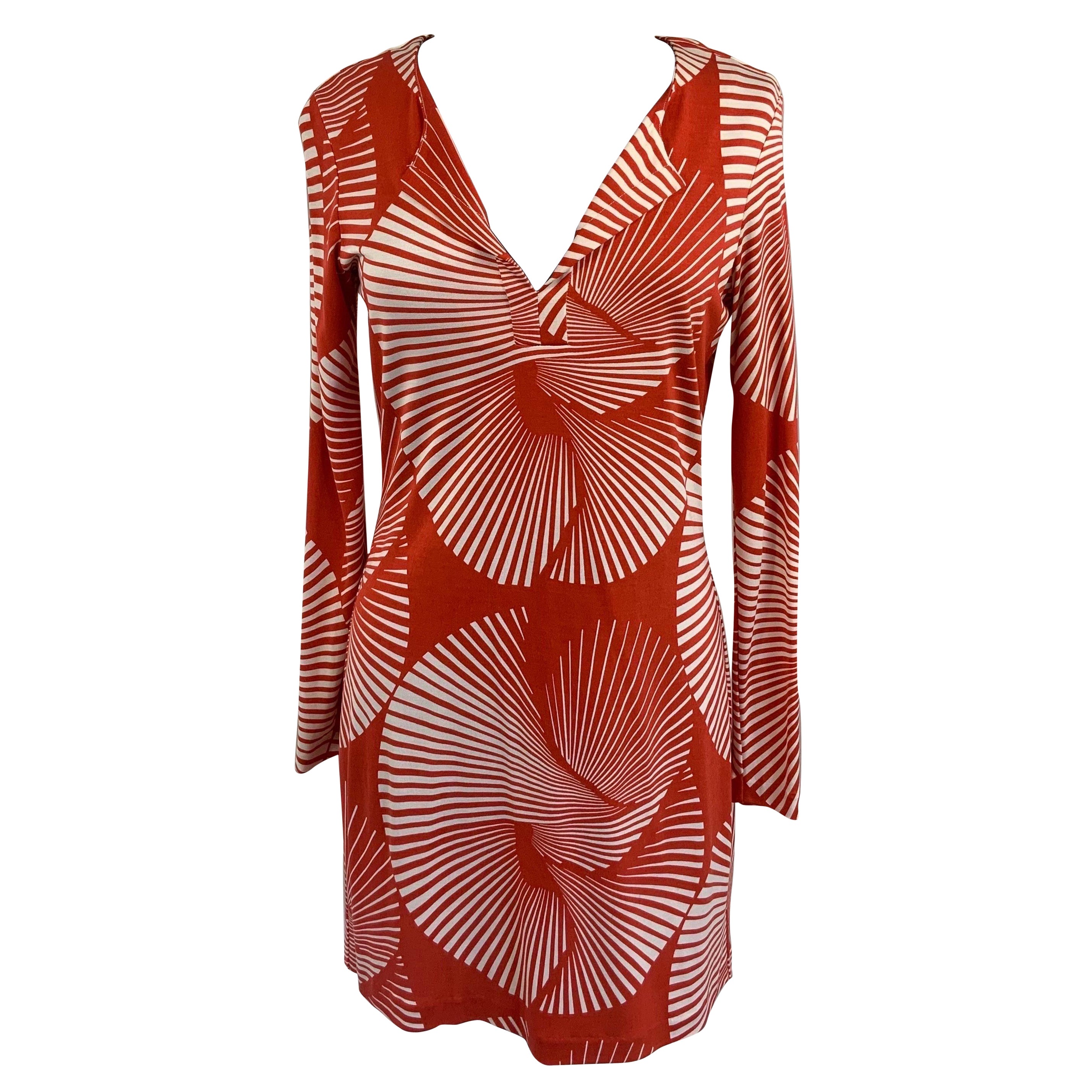 Diane Von Furstenberg - Robe de taille moyenne.