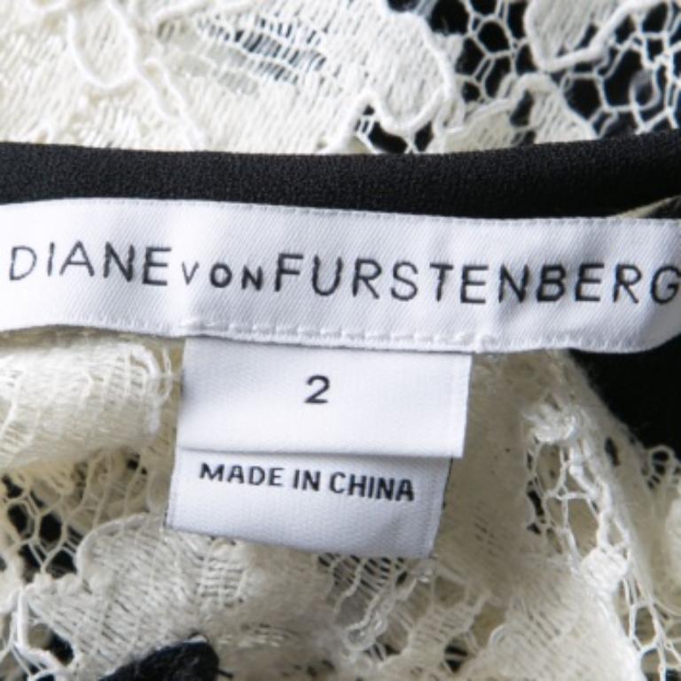 Diane von Furstenberg - Robe Barbie en dentelle florale monochrome S Pour femmes en vente