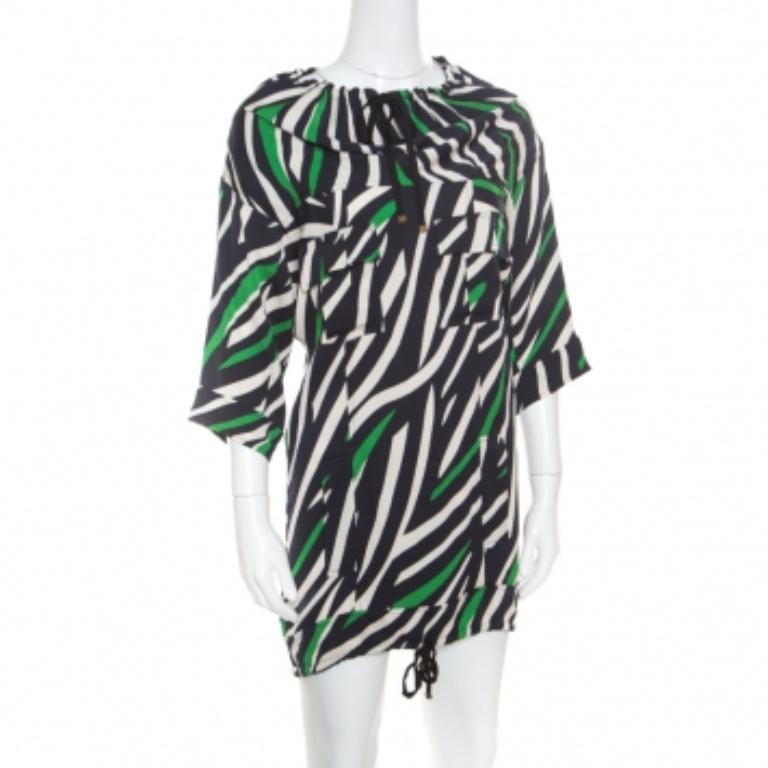 Diane von Furstenberg - Tunique Kangou en soie rayée multicolore avec nouettes S Pour femmes en vente