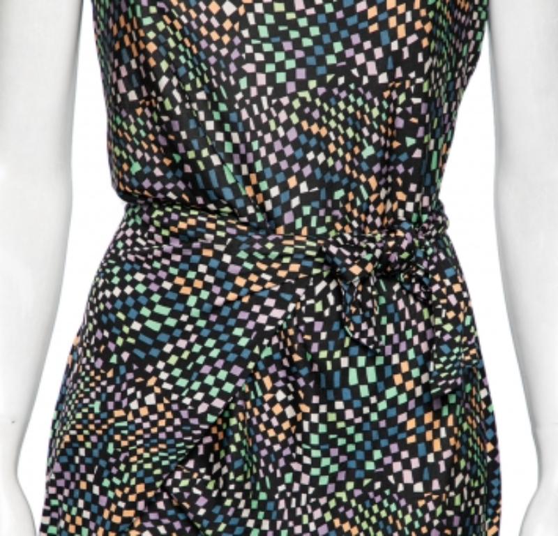 Diane von Furstenberg Mehrfarbig Bedrucktes Jersey Krawatten-Detail Manda Kleid L im Zustand „Relativ gut“ im Angebot in Dubai, Al Qouz 2