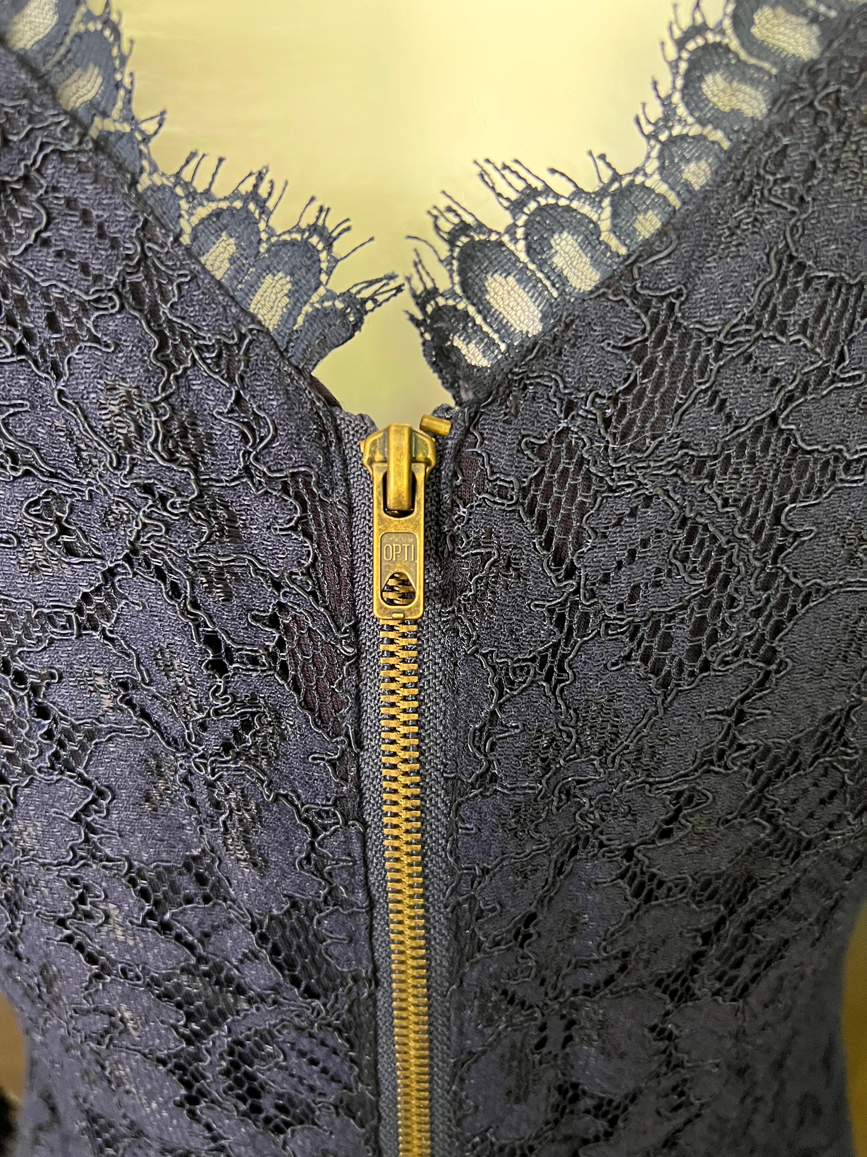 Diane von Fürstenberg Navy Lace Mini Dress, Size 8 For Sale 1