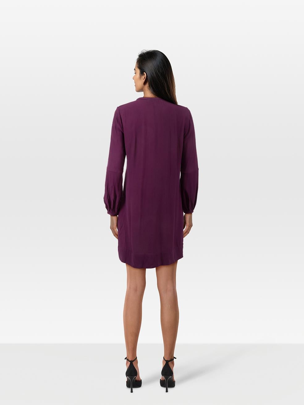 CONDITION ist nie getragen, mit Tags. Keine sichtbaren Abnutzungserscheinungen des Kleides sind bei diesem neuen Diane Von Furstenberg Designer-Wiederverkaufsartikel zu erkennen.
 
 
 
 Einzelheiten
 
 
 Lila
 
 Viskose
 
 Kleid
 
 Mini
 
 Lange
