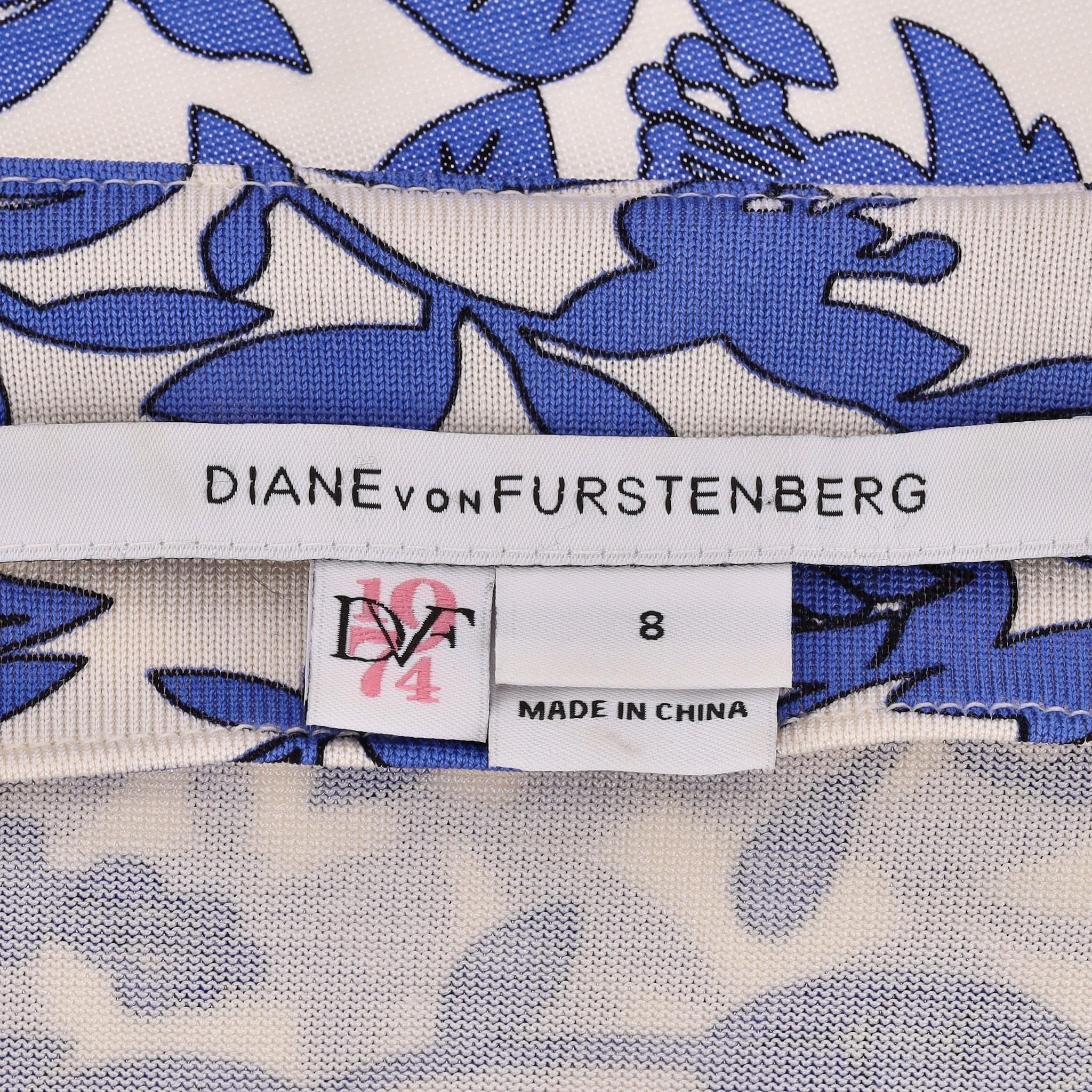 Women's Diane Von Furstenberg Silk Floral Wrap Dress For Sale