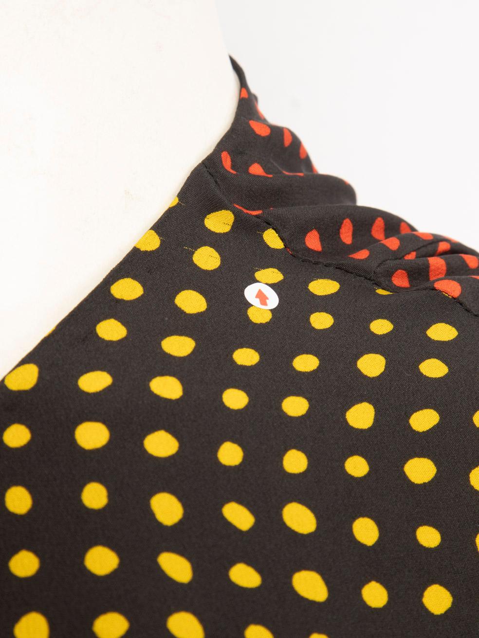 Diane von Furstenberg Seidenkleid mit Polkadot Größe S im Zustand „Hervorragend“ im Angebot in London, GB