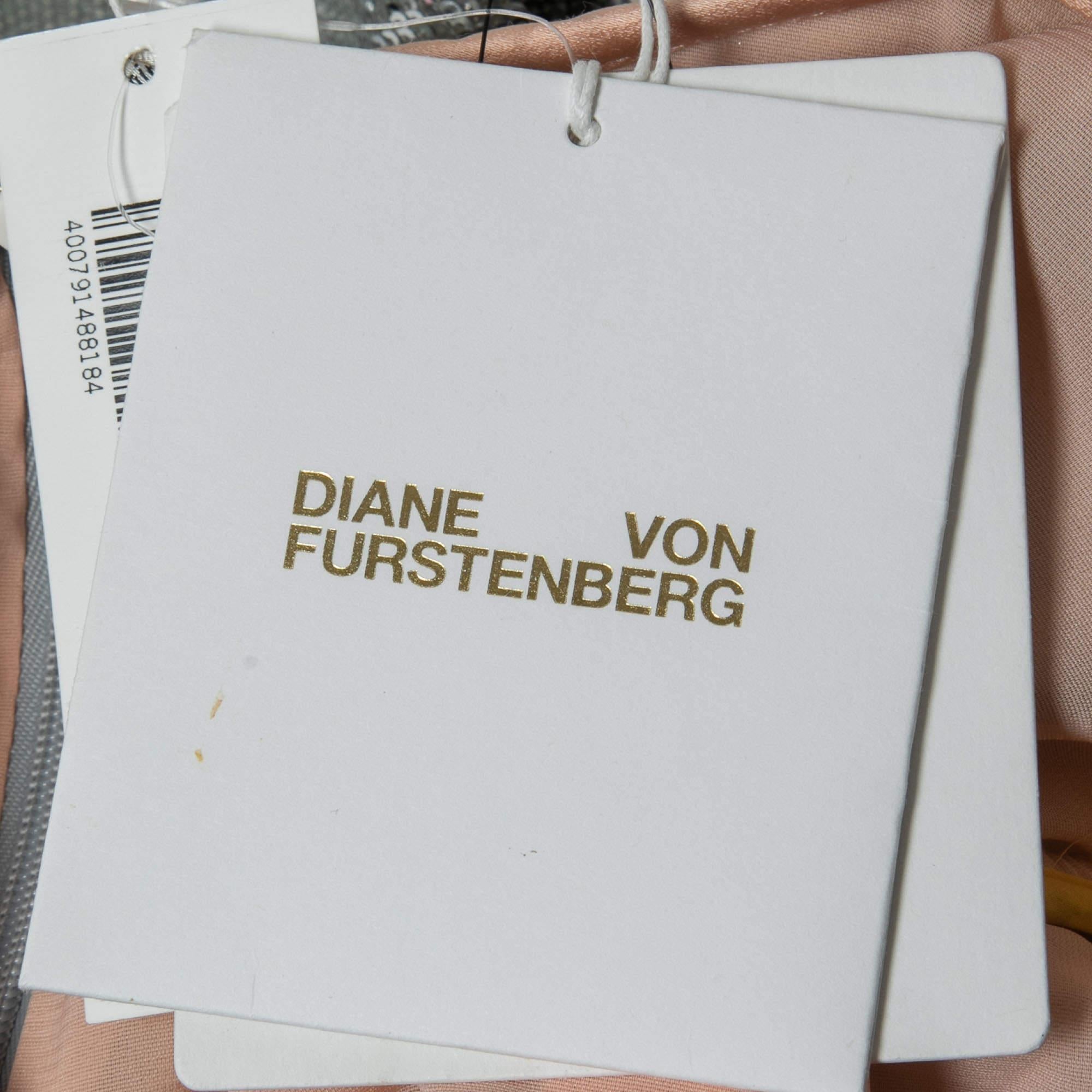 Diane Von Furstenberg Silver Sequined Midi Dress L In Excellent Condition In Dubai, Al Qouz 2