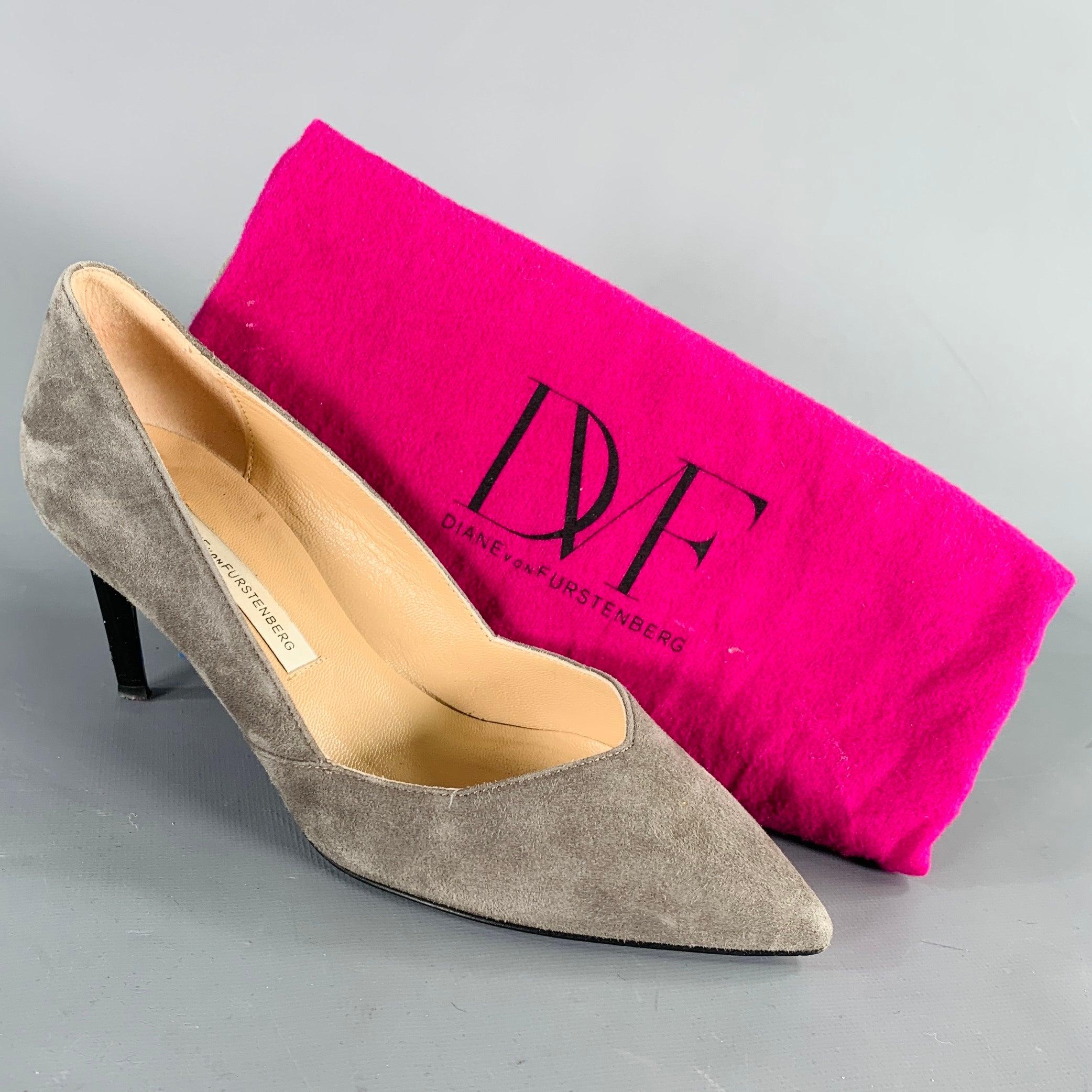 DIANE VON FURSTENBERG Bombas con punta de ante negro gris talla 6 en venta 4