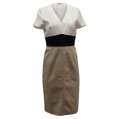 Knie langes Kleid mit V-Ausschnitt von Diane von Fürstenberg aus mehrfarbiger Seide