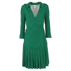 Diane von Fürstenberg Vintage green silk 2000s wraparound midi dress
