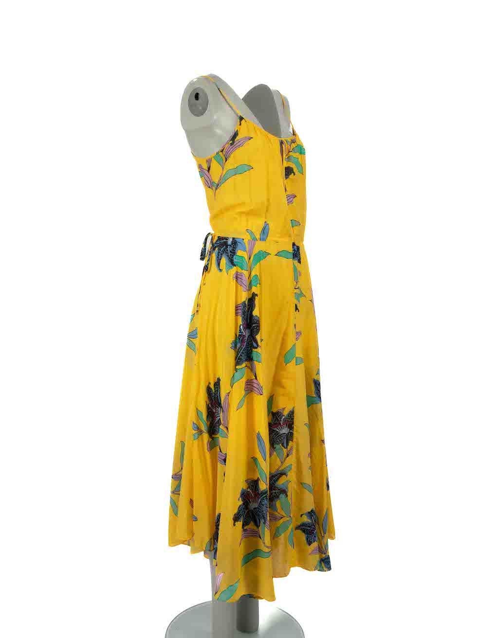 CONDITION is Very good. Hardly any visible wear to dress is evident on this used Diane Von Furstenberg designer resale item.
 
Details
Yellow
Viscose
Dress
Floral pattern
Maxi
Sleeveless
Round neck
Front keyhole detail
Back tie strap
Side drawstring