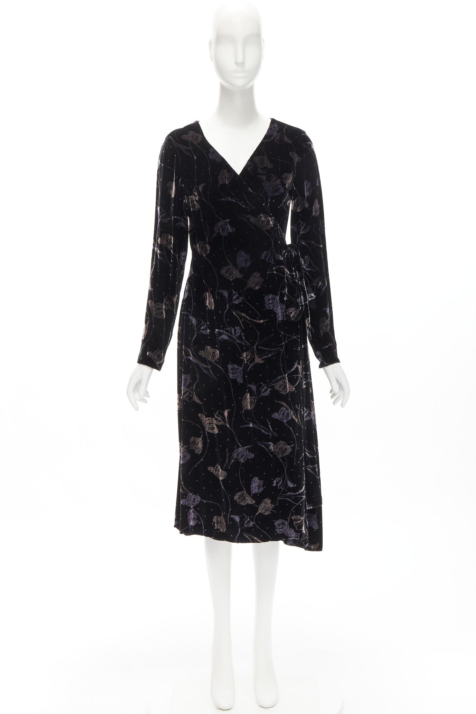 DIANE VON FUSTENBERG black floral print velvet wrap dress robe XS For Sale 2