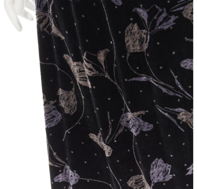 DIANE VON FUSTENBERG black floral print velvet wrap dress robe XS For Sale 3