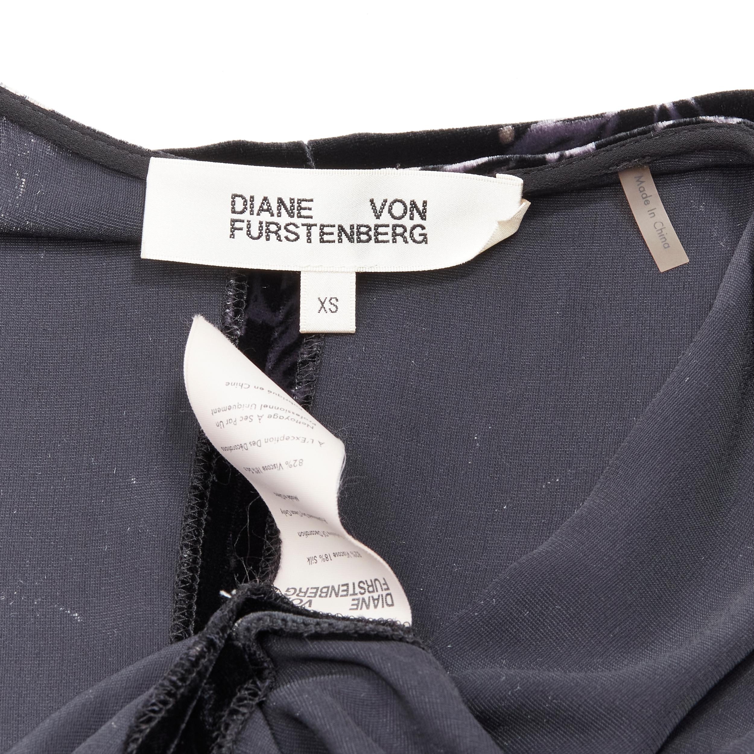 DIANE VON FUSTENBERG black floral print velvet wrap dress robe XS For Sale 1