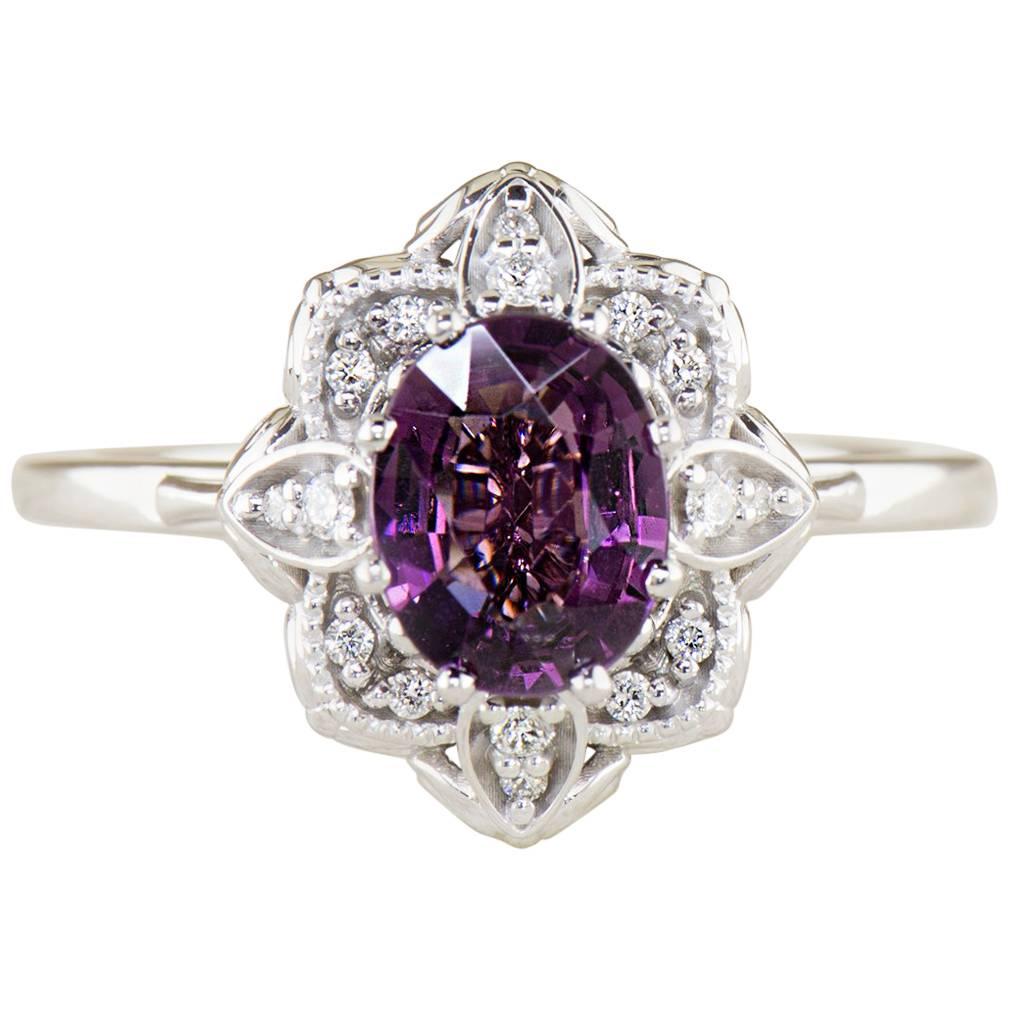 Dianna Rae Jewelry Floral 1.31 ct. Oval Grape Garnet Fashion Ring 14k For Sale