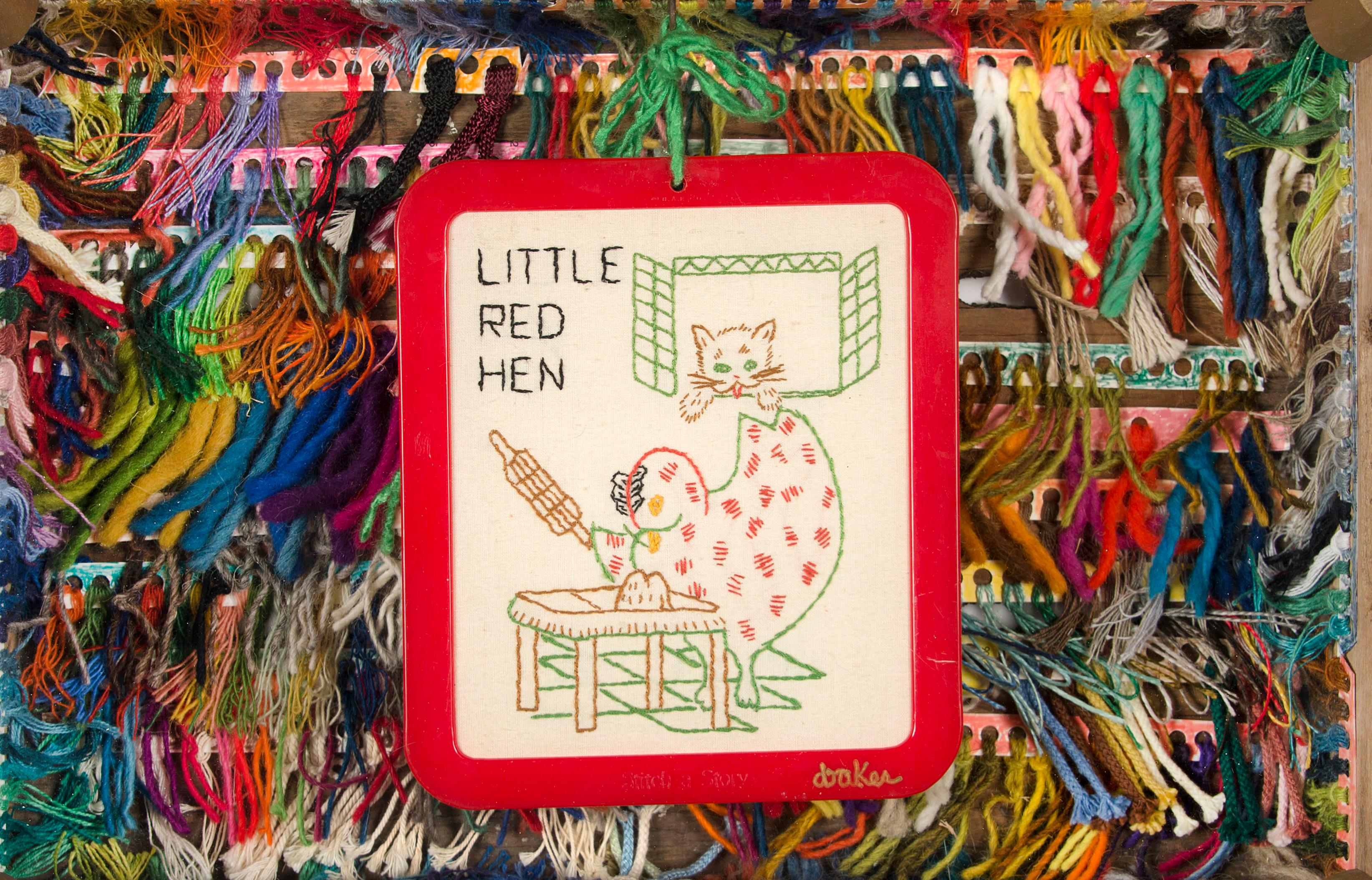 Sculpture murale d'assemblage américaine contemporaine - Jouets colorés d'une artiste féminine - Marron Abstract Sculpture par Dianne Baker