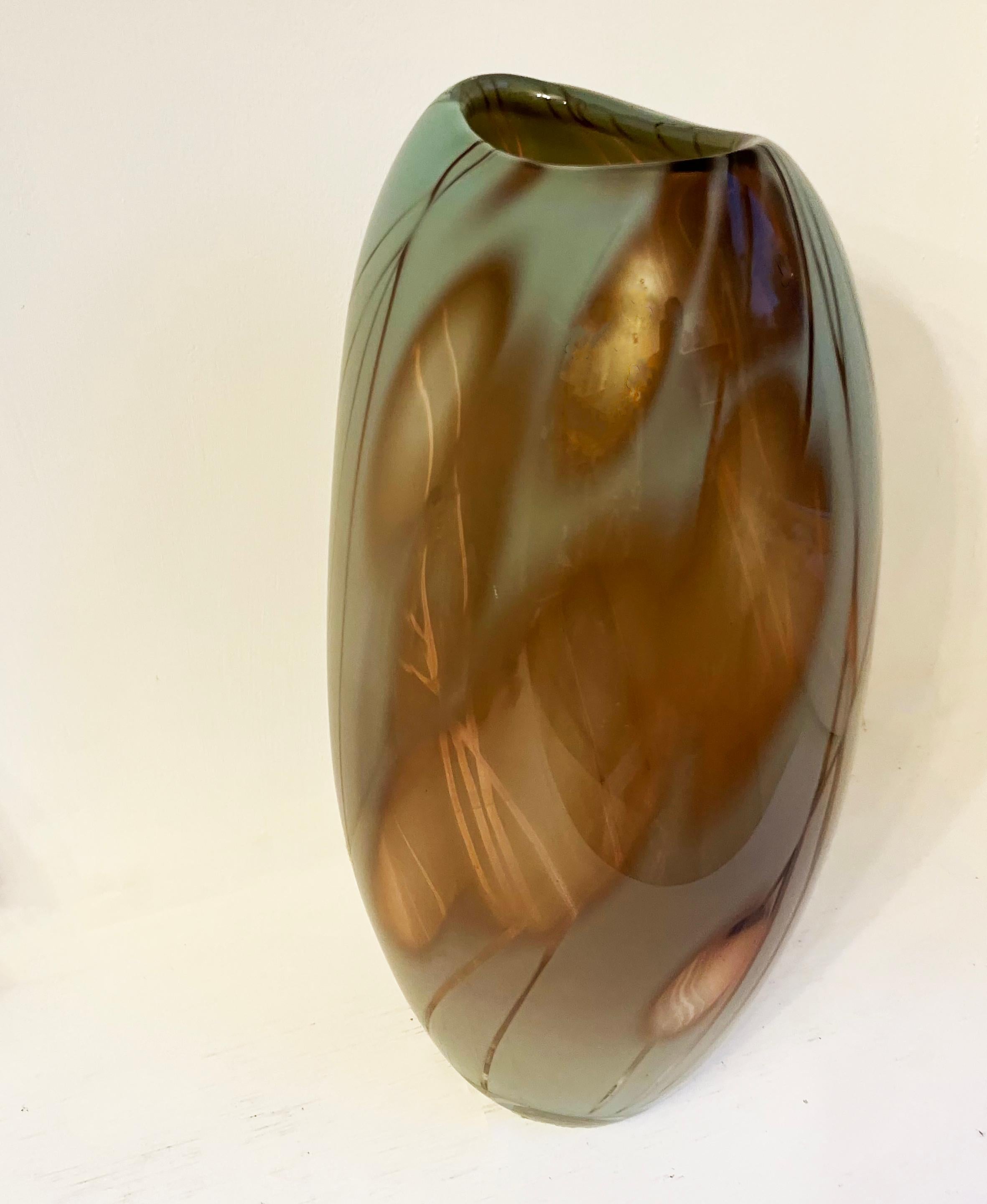Verre Dianthus Celoden verre soufflé vase unique Graal Glass, Michèle Oberdieck en vente