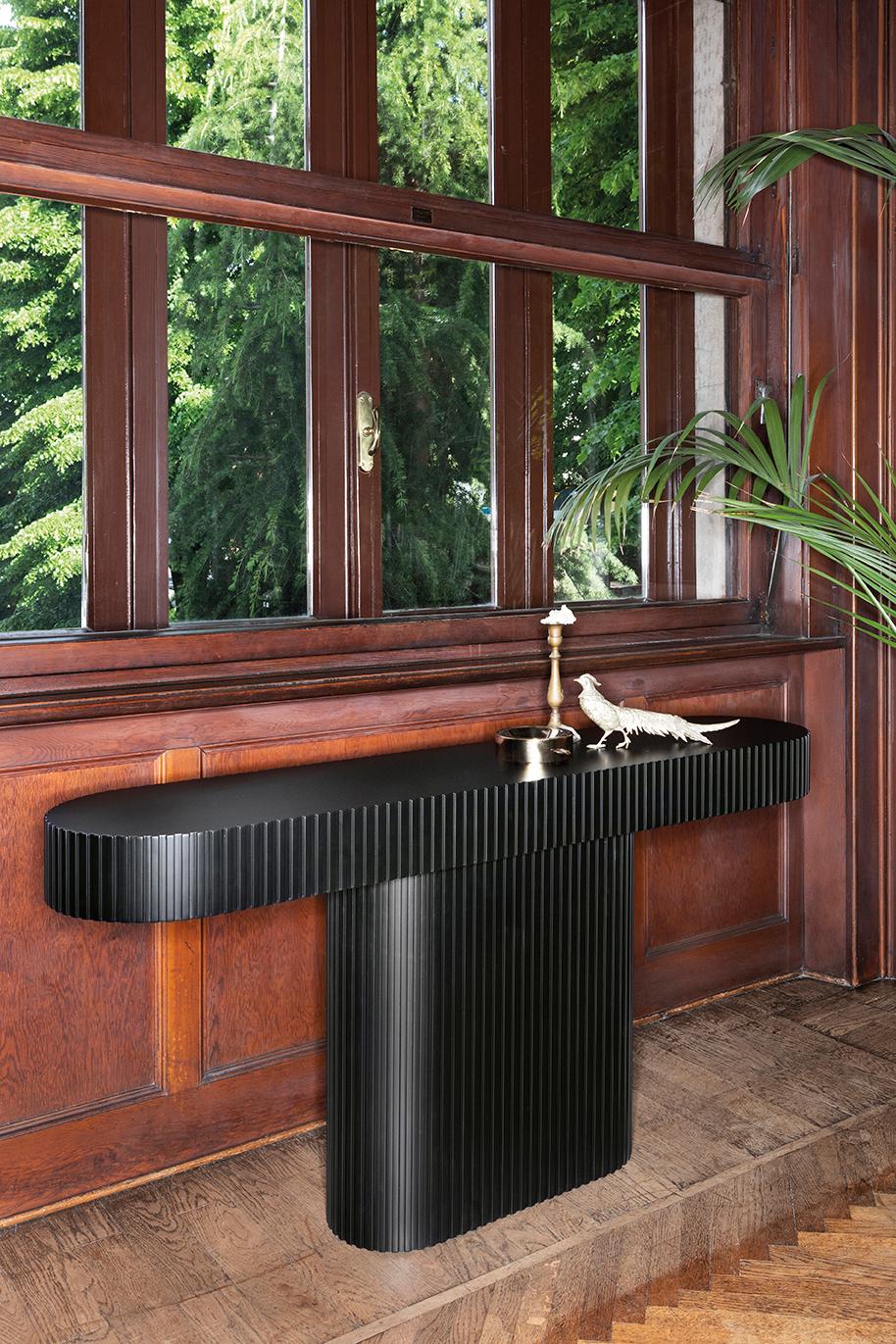 Lacquered Diapason, Rounded slatted Console, Dainelli Studio for Somaschini, Italy For Sale
